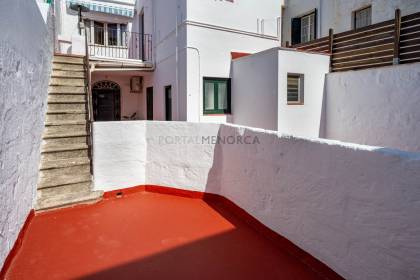 Immeuble composé de deux logements avec patio à Mahón.