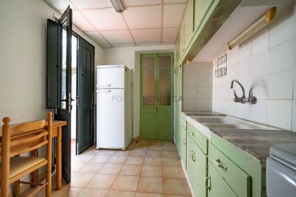 Immeuble composé de deux logements avec patio à Mahón.