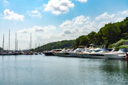 Exclusive plots with sea views in Coves Noves