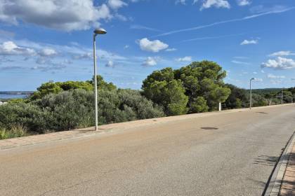 Exclusive plots with sea views in Coves Noves