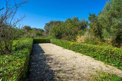 Charmante maison de campagne au caractère minorquin authentique dans l'un des secteurs les plus prisés de l'île.