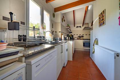 Detached villa with its own swimming pool in Cales Coves