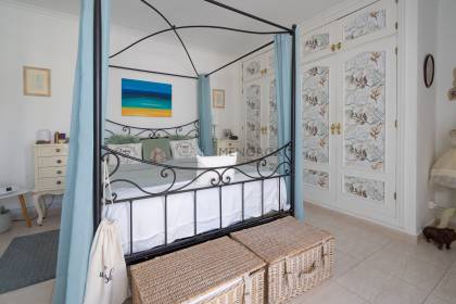 Detached villa with its own swimming pool in Cales Coves