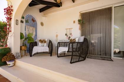 Detached villa with its own swimming pool in Cales Coves
