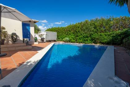 Detached villa with its own swimming pool in Cales Coves