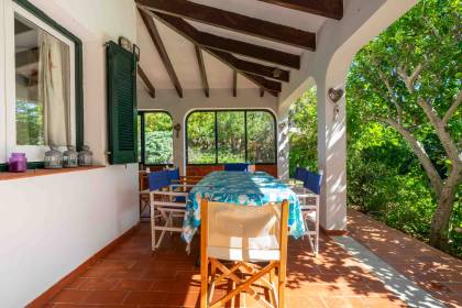 Villa individuelle avec piscine et licence de location touristique à proximité de Cales Fonts.