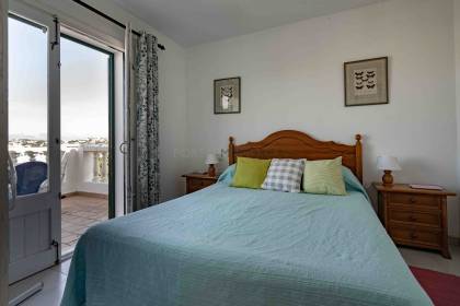 Villa individuelle avec piscine et licence de location touristique à proximité de Cales Fonts.