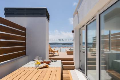 Elegancia y confort con vistas privilegiadas sobre la bahía de Fornells