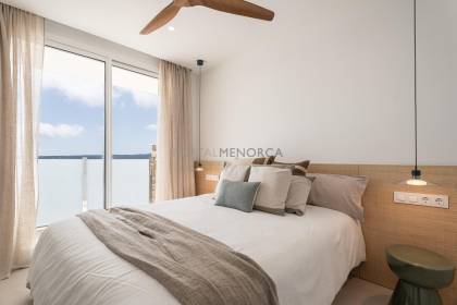 Elegancia y confort con vistas privilegiadas sobre la bahía de Fornells