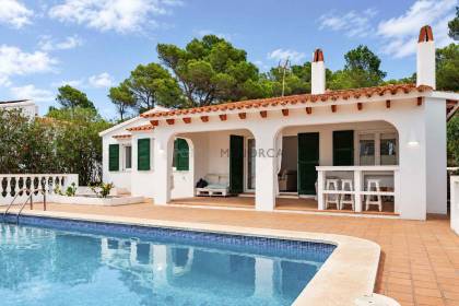 Chalet con piscina y potencial de ampliación en una de las calles más tranquilas de Son Parc