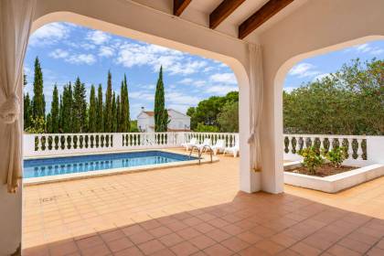 Chalet con piscina y potencial de ampliación en una de las calles más tranquilas de Son Parc