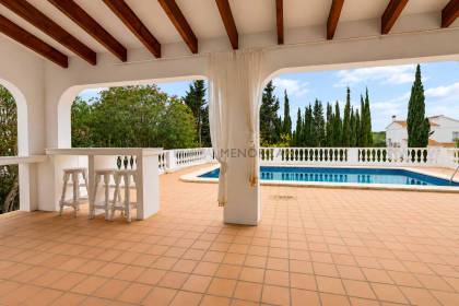Chalet con piscina y potencial de ampliación en una de las calles más tranquilas de Son Parc