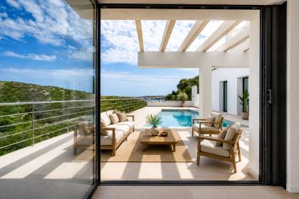 Chalet unifamiliar de nueva construcción en Cala Llonga