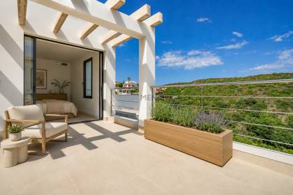 Chalet unifamiliar de nueva construcción en Cala Llonga