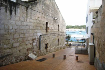 Building to rebuilt as premises or apartments, Mahón Harbour