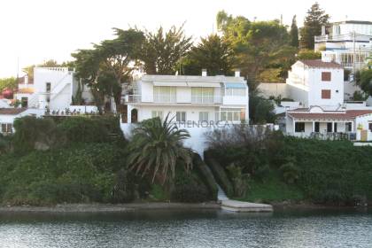 Chalet en primera línea de mar, Cala Rata, San Antonio.