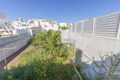 Entire house for sale in the center of Sant Lluís
