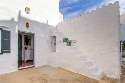 Tradicional Casa con patio en venta en Sant Lluís