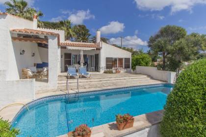 Villa avec piscine à vendre près de la plage de Binibeca