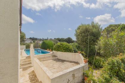 Villa with pool for sale near Binibeca beach