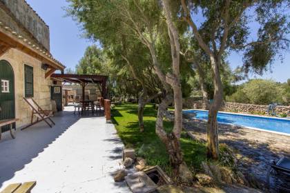 Casa de campo reformada con piscina y licencia turística