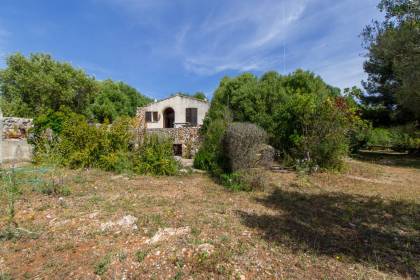 Small country house for sale in Torret