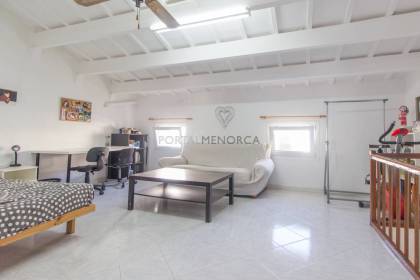 House with garage for sale in the center of Mahón