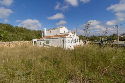 Casa de campo en venta cerca de Sant Lluís