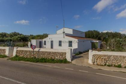 Country house for sale near Sant Lluís