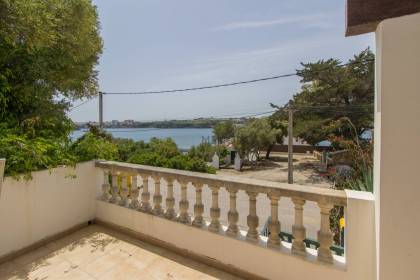 Special villa with sea views in the port of Mahón