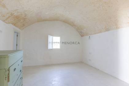 Finca rústica en venta en Menorca, reformada y con piscina