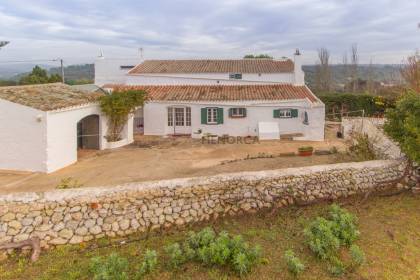 Country house for sale near Alaior