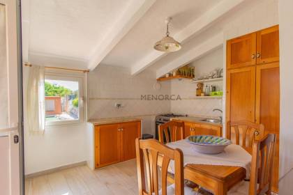 Casa de campo con terreno en venta cerca de Sant Lluís
