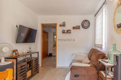 Casa de campo con terreno en venta cerca de Sant Lluís