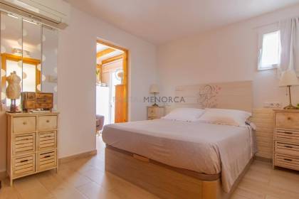 Casa de campo con terreno en venta cerca de Sant Lluís