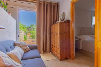 Casa de campo con terreno en venta cerca de Sant Lluís