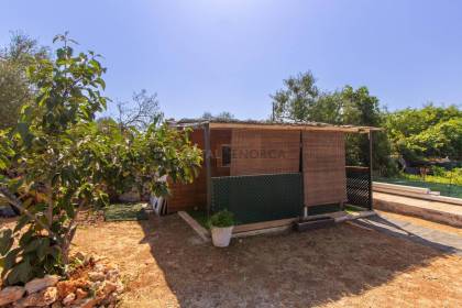 Casa de campo con terreno en venta cerca de Sant Lluís