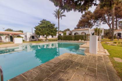 Apartament for sale with communal swimming pool