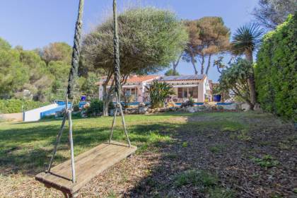 Villa for sale with pool and sea views in Binibeca