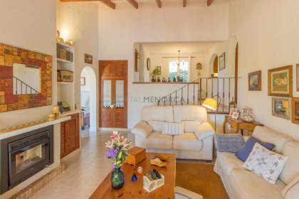 Villa for sale with pool and sea views in Binibeca