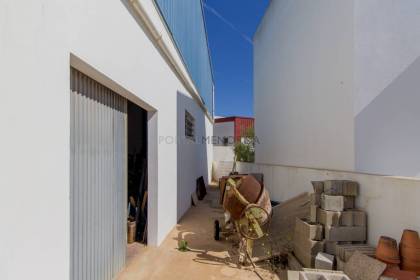 Nave industrial en venta en Sant Lluís