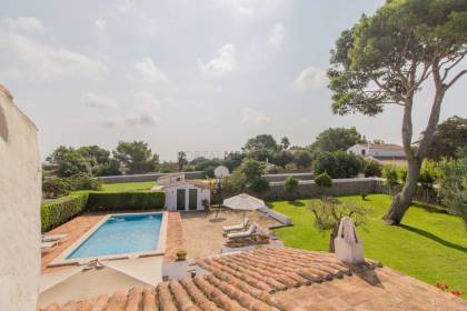 Country house with pool for sale near Sant Lluís