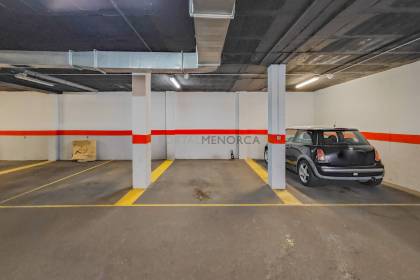 Plaza de parking en venta en Sant Lluís