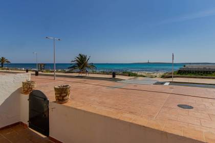 Beachfront house for sale in Punta Prima