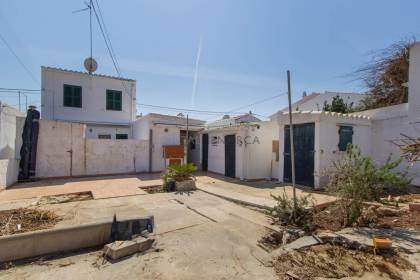 Beachfront house for sale in Punta Prima