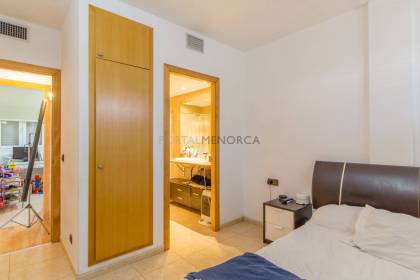 Piso en venta en Sant Lluís con ascensor