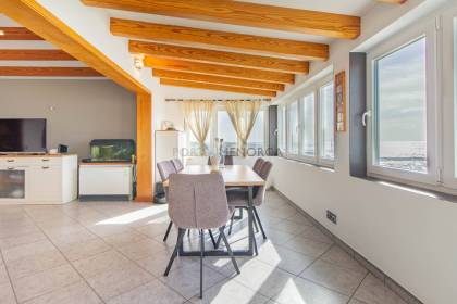 Casita en primera línea de mar en venta en Binibeca