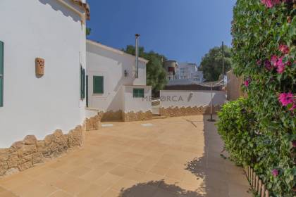 Villa with pool for sale in Son Vitamina