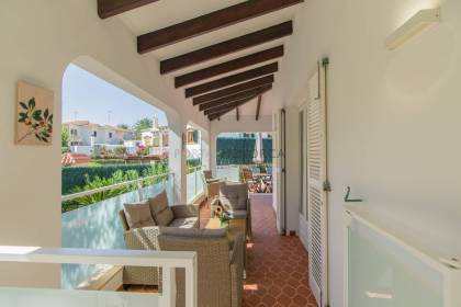 Villa with tourist license and pool for sale in Menorca