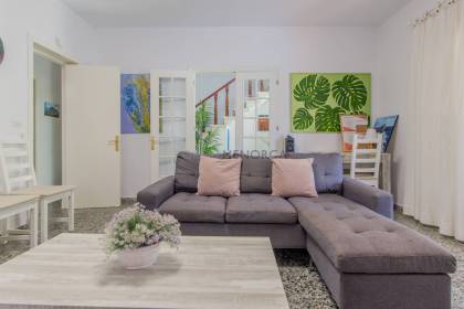 Villa with tourist license and pool for sale in Menorca